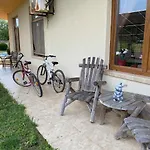 Πανσιόν Golden Flake 4km From Bolata