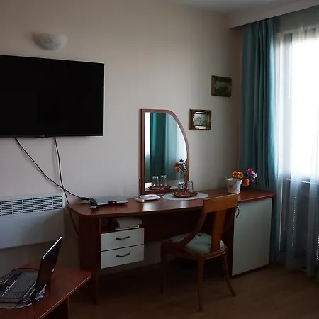Гостевой дом Golden Flake 4km From Bolata Болгарево